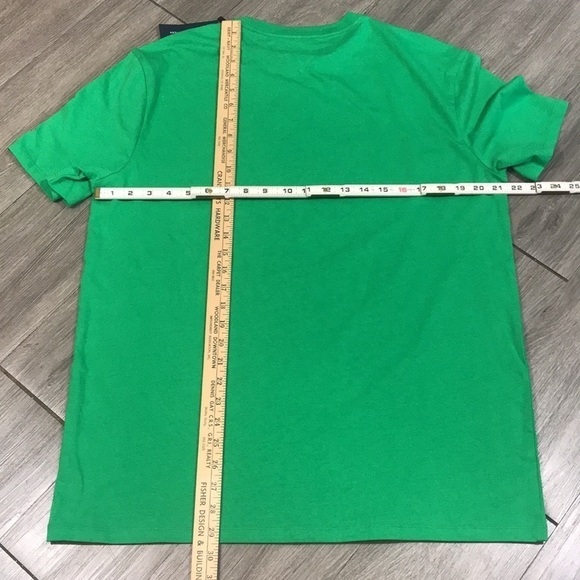 Tommy Hilfiger Green Screen Print Short Sleeve NWT T-Shirt size L - Picture 7 of 7